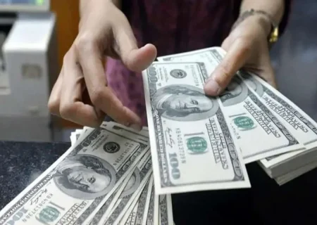 ملياري دولار تنفق من أجل لا شيء في الأسبوع