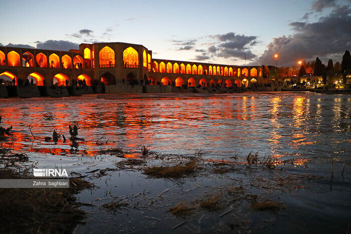 زاینده رود زنده شد